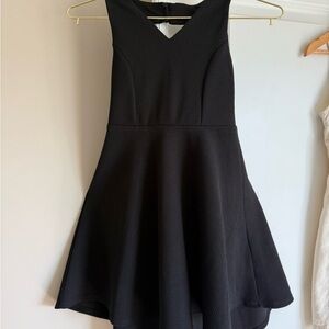 Elegant Black Sleeveless Dress